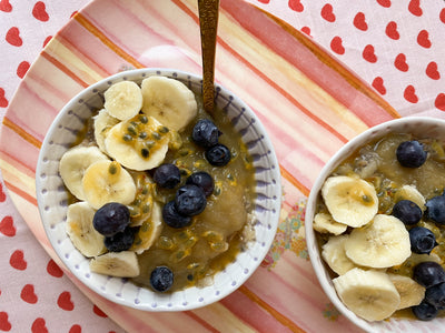 Spelt flakes porridge recipe | Selma’s superhero spelt porridge with chia seeds & blueberries