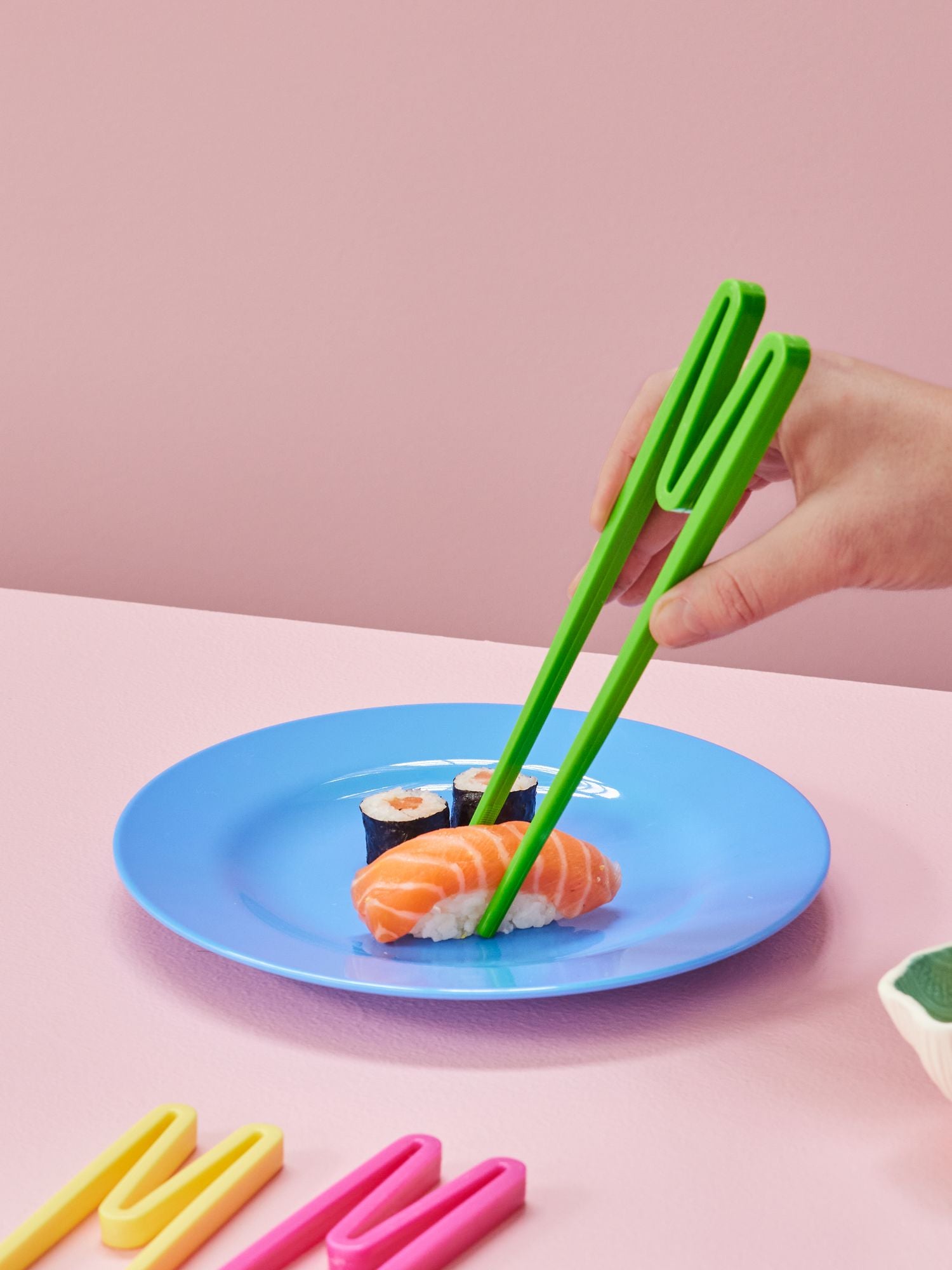 Set Di 2 Bacchette Cinesi Verdi A Forma Di Bambù Con 2 Supporti Porta-bacchette A Panda - Regalo Tradizionale Per Cibo Asiatico