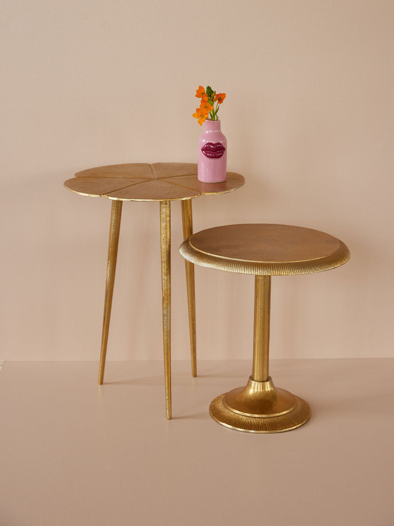 LE_TABLE-GOLD_2.jpg