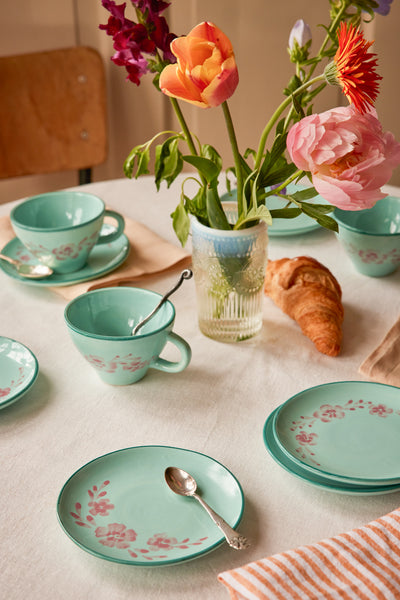 Keramik Teetasse - Hellgrün - Hand-painted Soft Pink  Flower Wine Environment